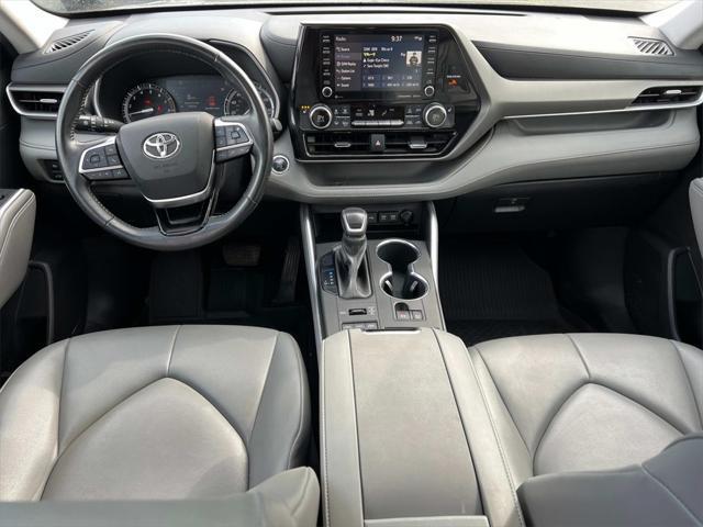 used 2021 Toyota Highlander car, priced at $25,109