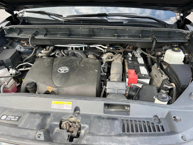 used 2021 Toyota Highlander car, priced at $25,109