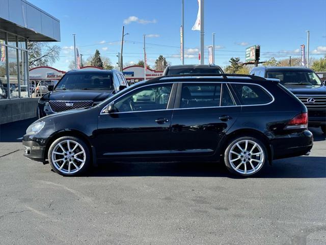 used 2013 Volkswagen Jetta SportWagen car, priced at $9,999