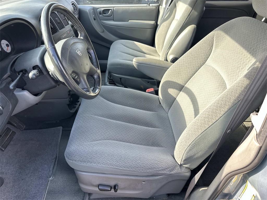 used 2005 Dodge Grand Caravan car, priced at $2,994