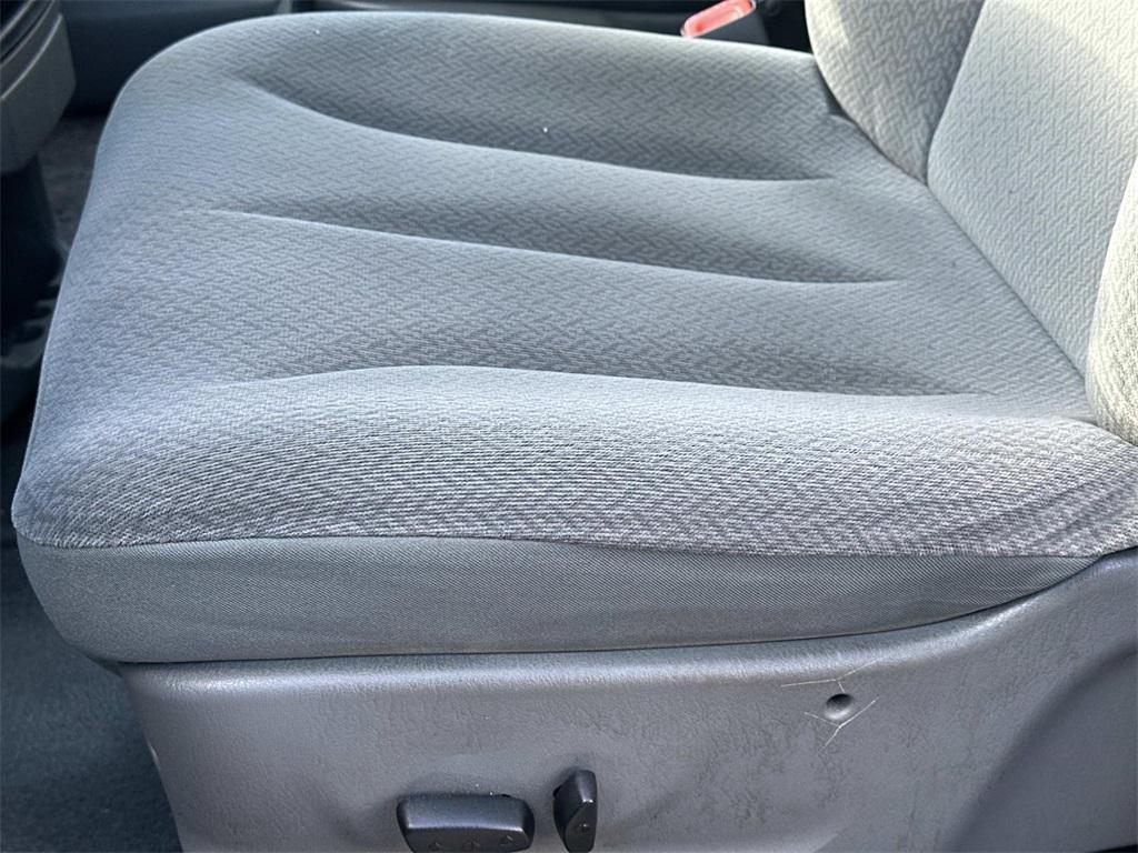 used 2005 Dodge Grand Caravan car, priced at $2,994