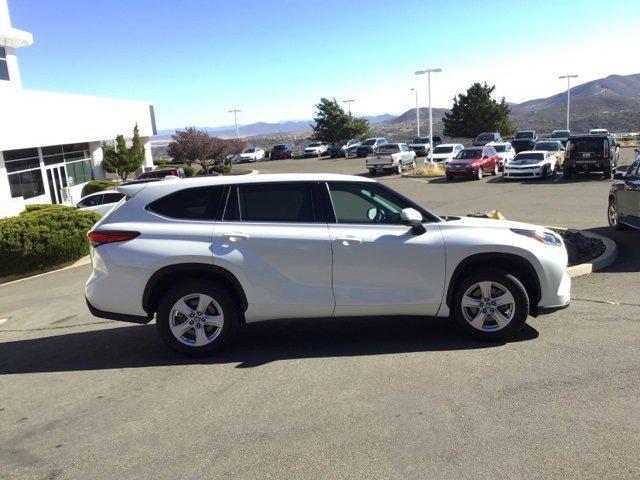 used 2020 Toyota Highlander car, priced at $24,490