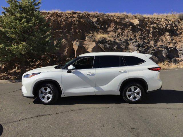 used 2020 Toyota Highlander car, priced at $24,490