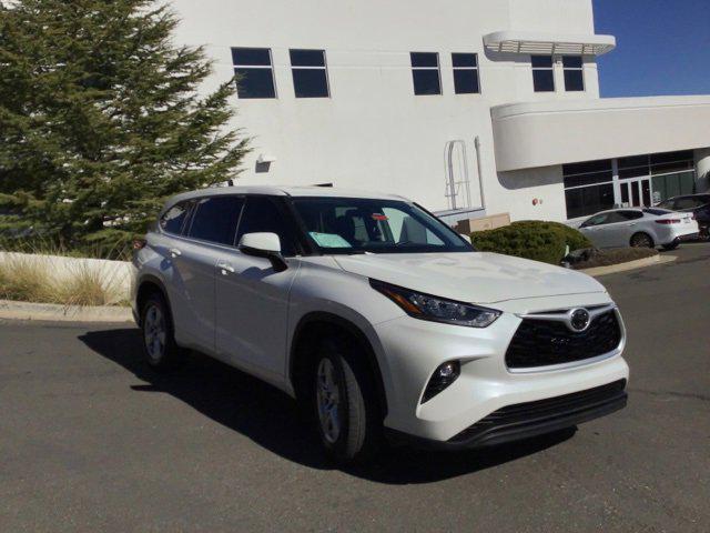 used 2020 Toyota Highlander car, priced at $24,490