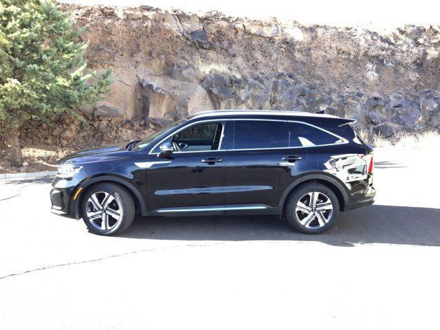 used 2022 Kia Sorento Plug-In Hybrid car, priced at $30,728