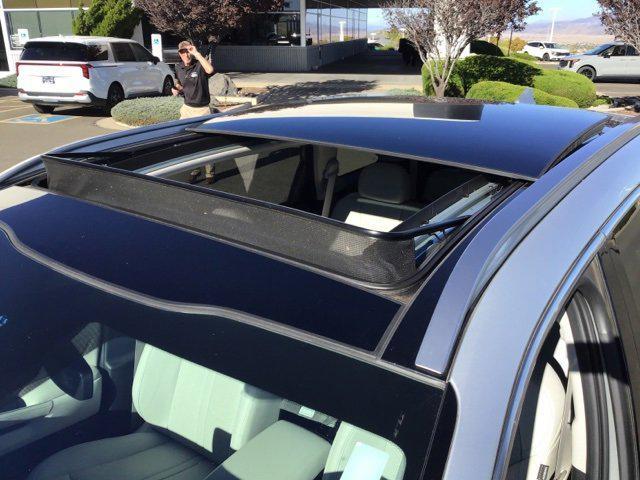 used 2023 Kia Sorento Plug-In Hybrid car, priced at $41,033