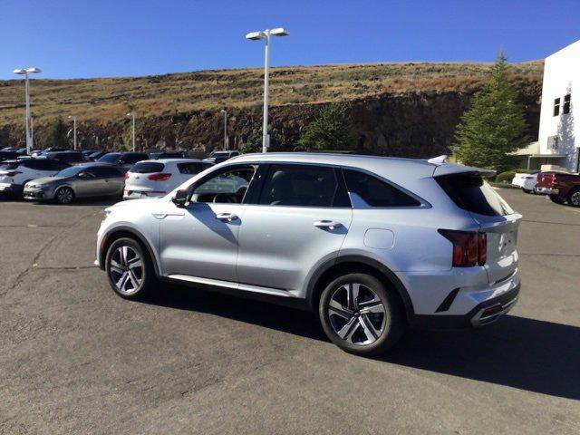 used 2023 Kia Sorento Plug-In Hybrid car, priced at $41,033