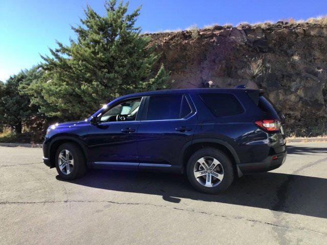 used 2023 Honda Pilot car, priced at $38,000