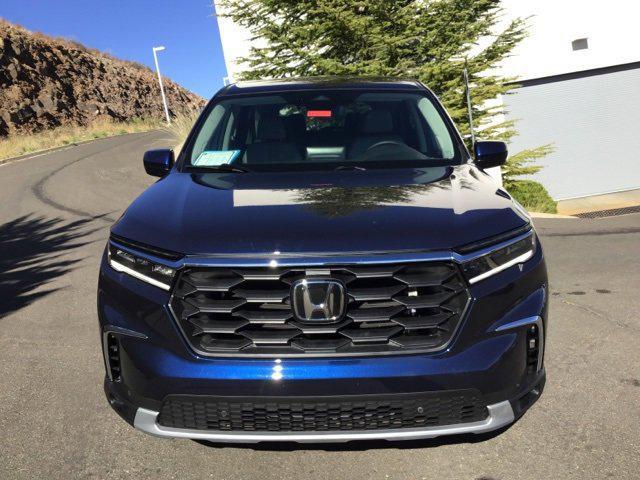 used 2023 Honda Pilot car, priced at $38,000