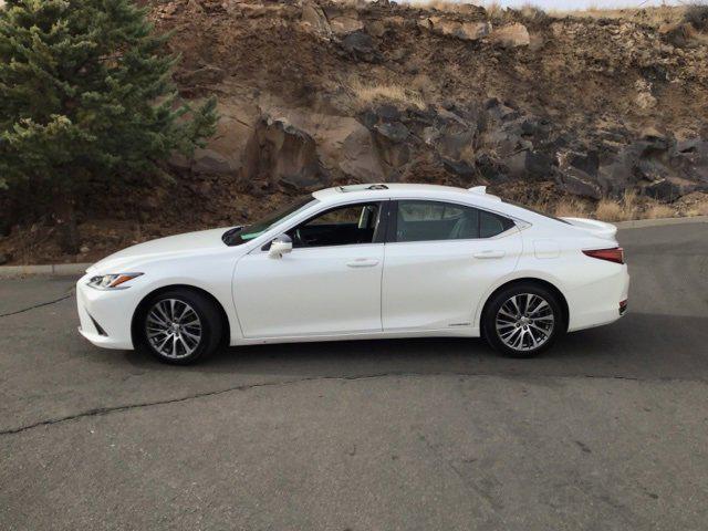 used 2019 Lexus ES 300h car, priced at $32,771