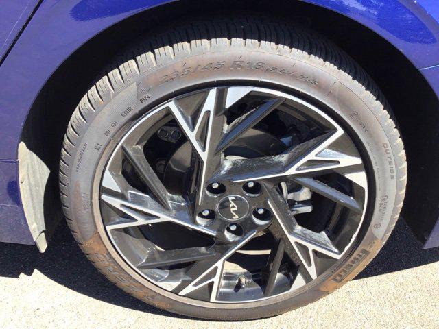 used 2025 Kia K5 car, priced at $31,033