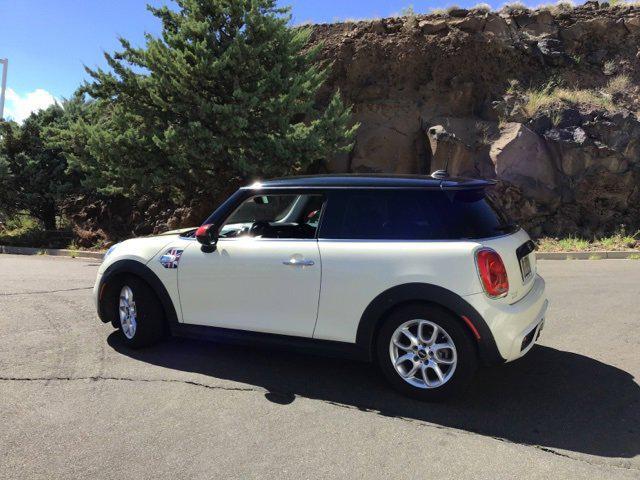 used 2014 MINI Hardtop car, priced at $8,000