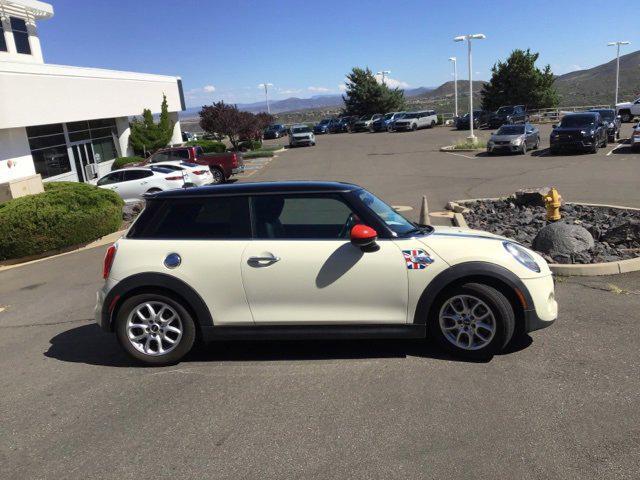 used 2014 MINI Hardtop car, priced at $8,000