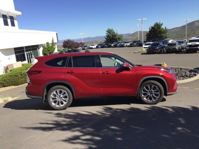 used 2023 Toyota Highlander car, priced at $46,000