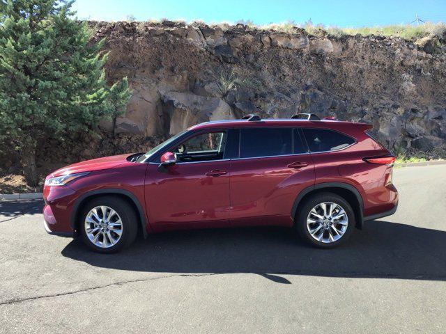 used 2023 Toyota Highlander car, priced at $46,000