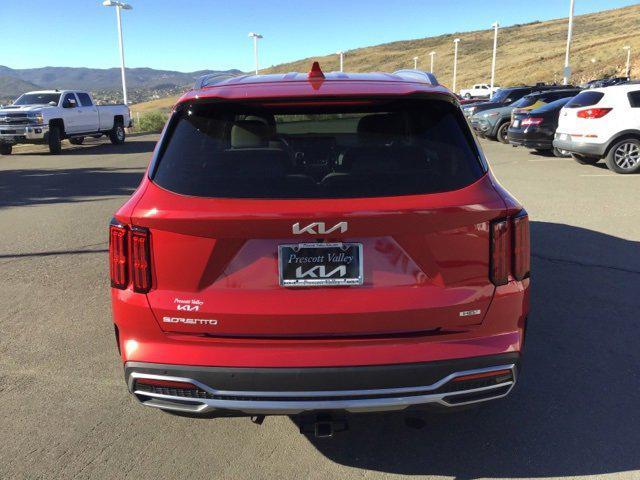 used 2023 Kia Sorento Hybrid car, priced at $34,033