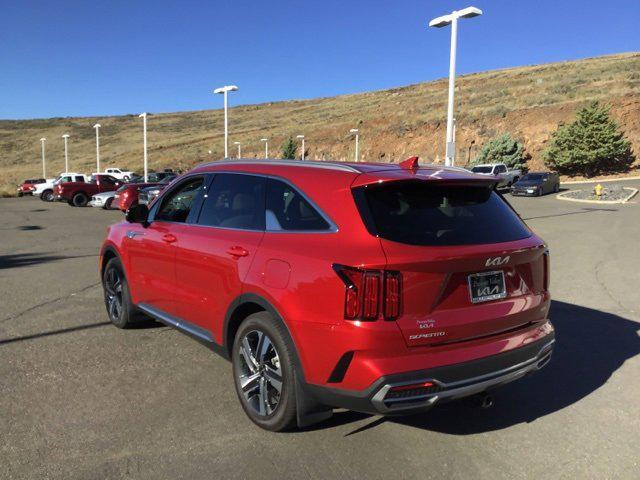 used 2023 Kia Sorento Hybrid car, priced at $34,033