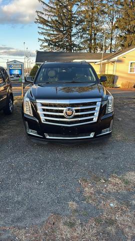 used 2015 Cadillac Escalade ESV car, priced at $19,900