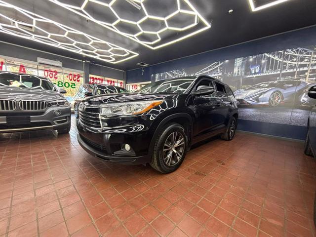 used 2016 Toyota Highlander car, priced at $19,500