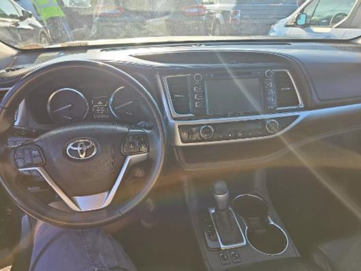 used 2016 Toyota Highlander car, priced at $19,500