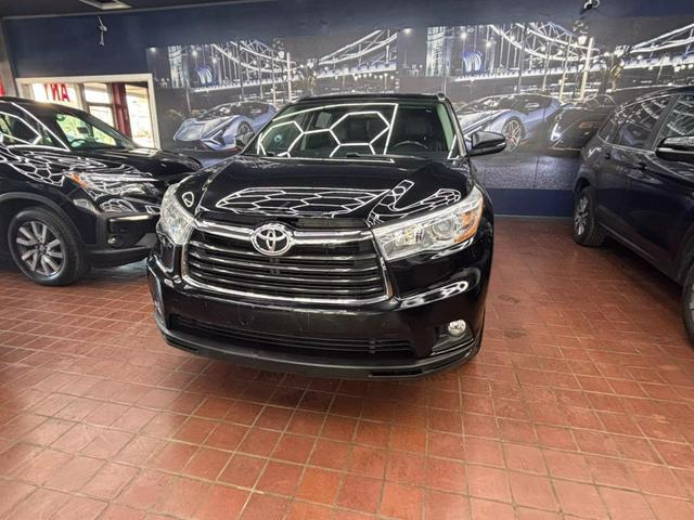 used 2016 Toyota Highlander car, priced at $19,500