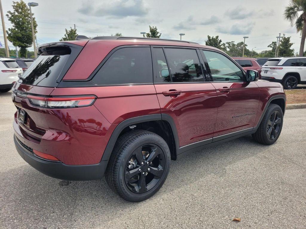 new 2025 Jeep Grand Cherokee car, priced at $41,401