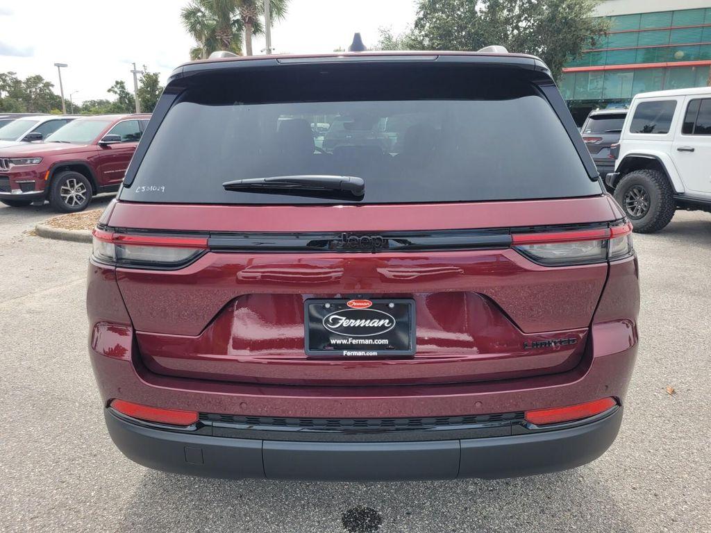 new 2025 Jeep Grand Cherokee car, priced at $41,401