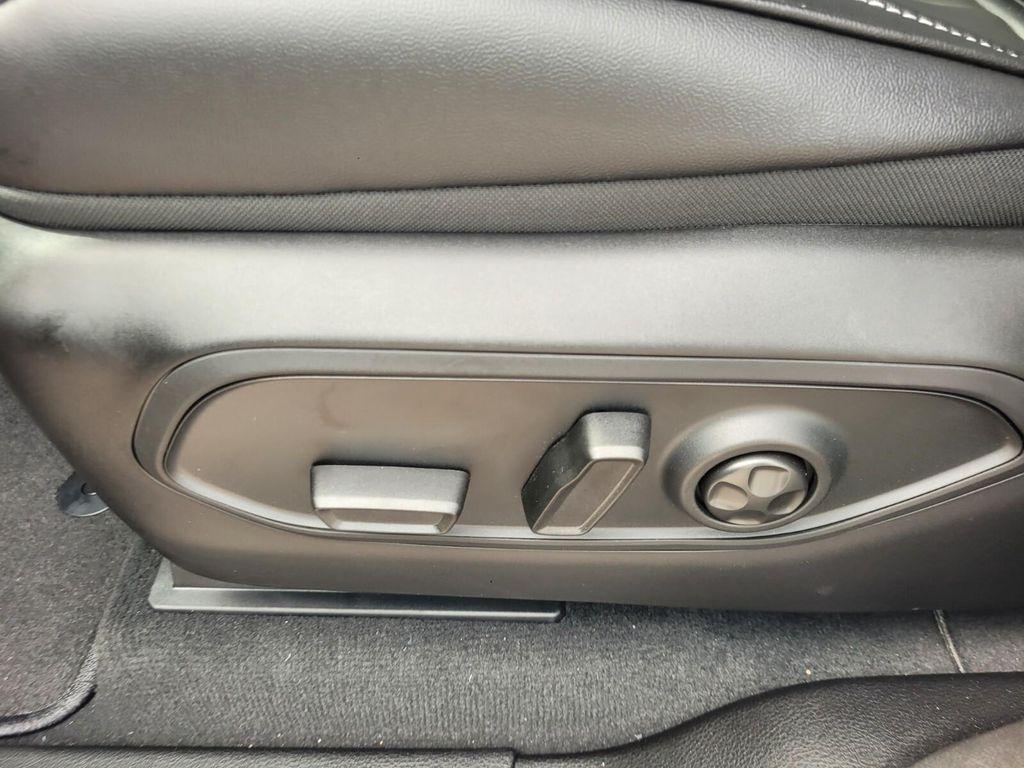 new 2025 Jeep Grand Cherokee car, priced at $41,401