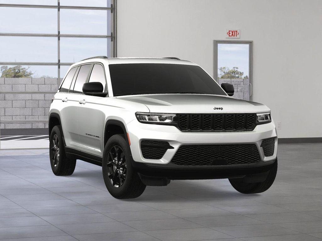 new 2025 Jeep Grand Cherokee car, priced at $40,120