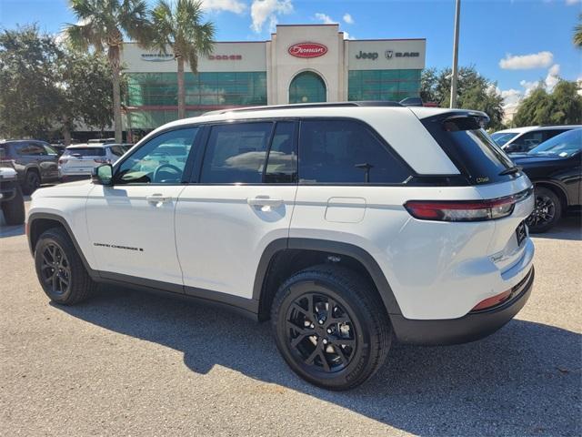 new 2025 Jeep Grand Cherokee car, priced at $40,120
