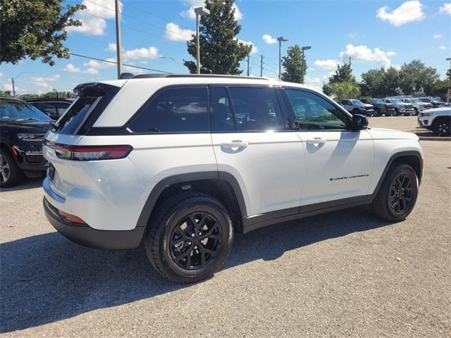 new 2025 Jeep Grand Cherokee car, priced at $40,120