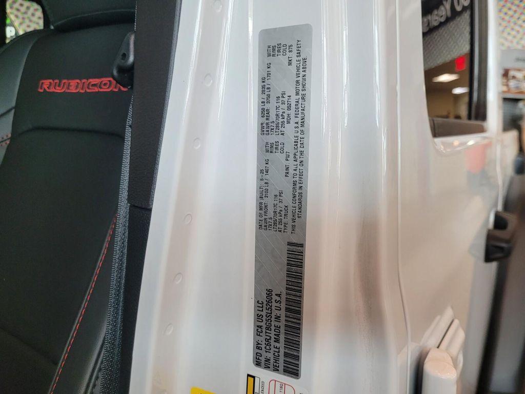 new 2025 Jeep Gladiator car, priced at $57,165