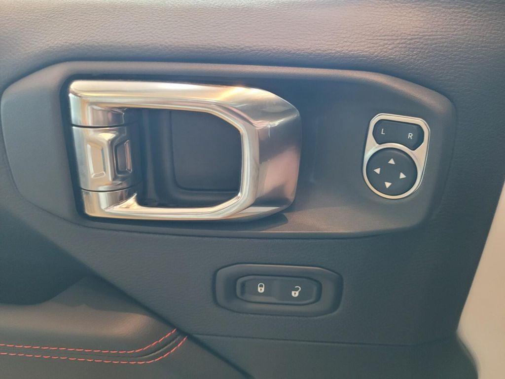 new 2025 Jeep Gladiator car, priced at $57,165