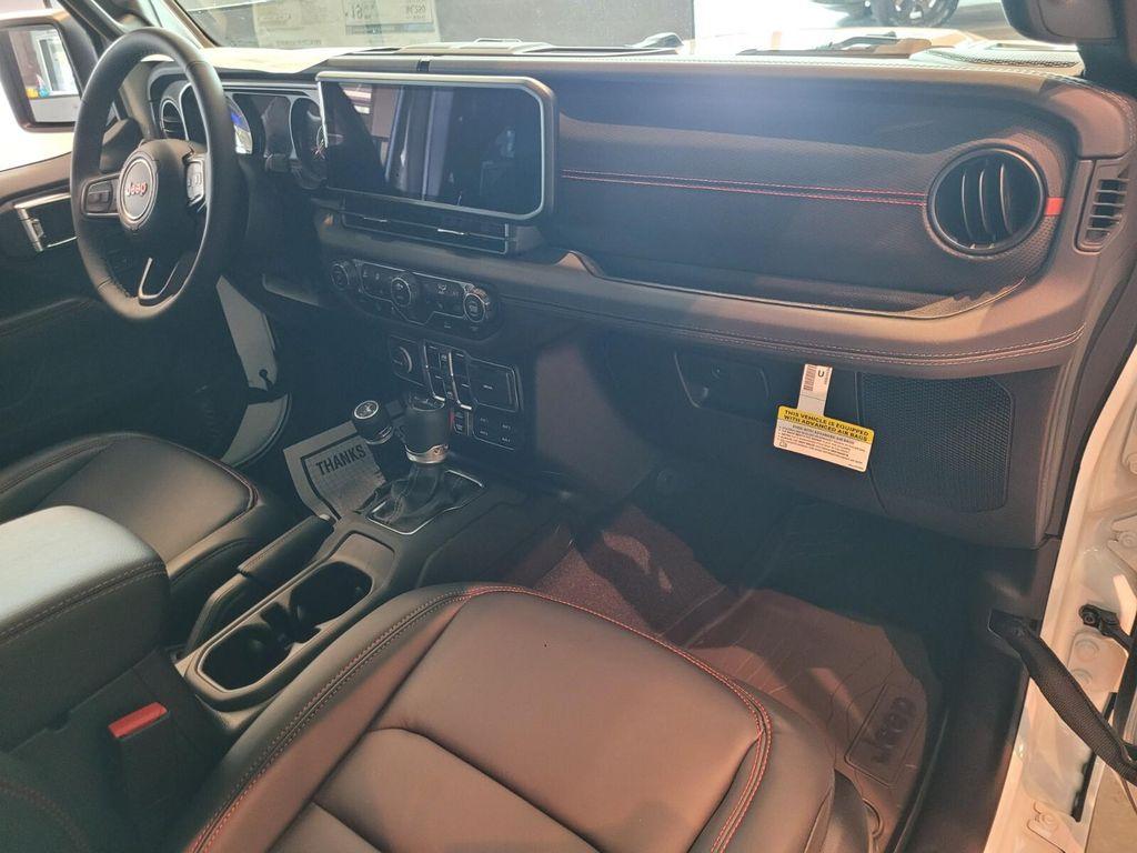 new 2025 Jeep Gladiator car, priced at $57,165