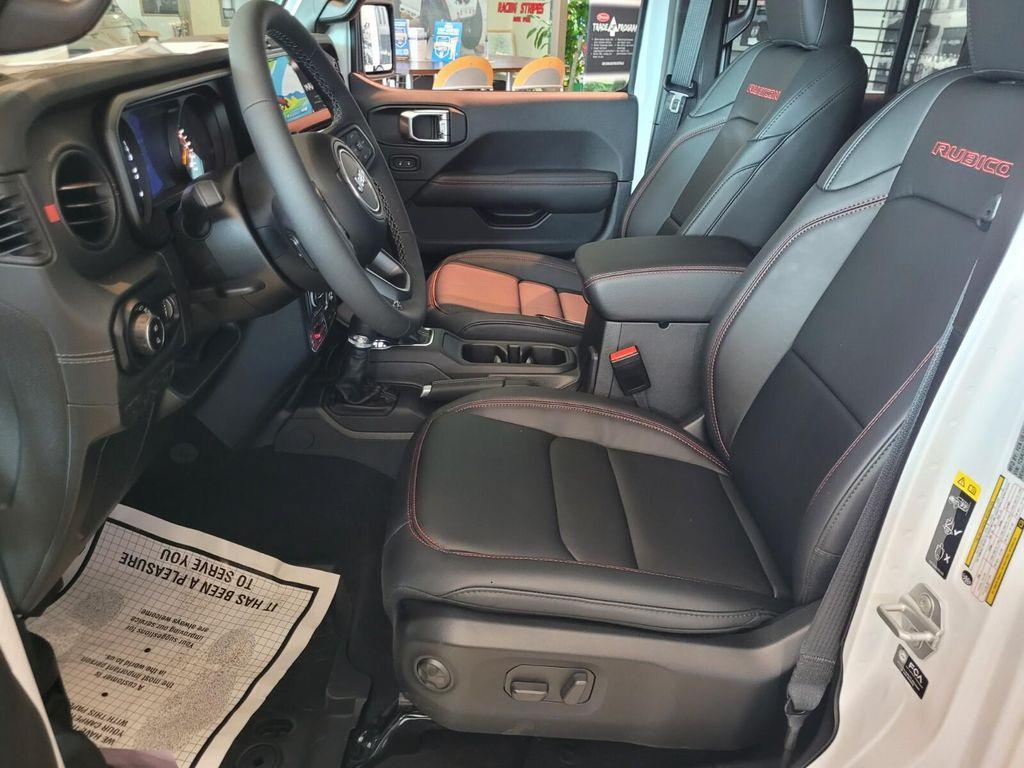 new 2025 Jeep Gladiator car, priced at $57,165