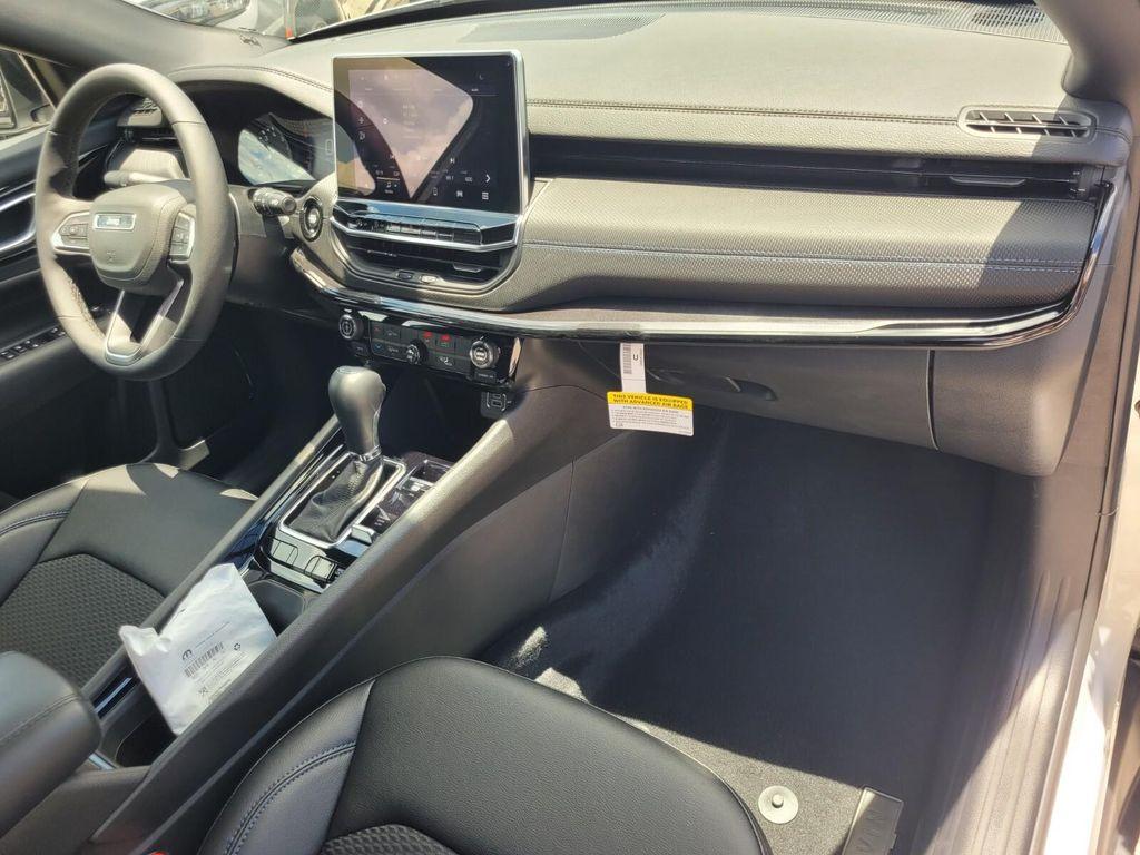 new 2025 Jeep Compass car, priced at $26,266