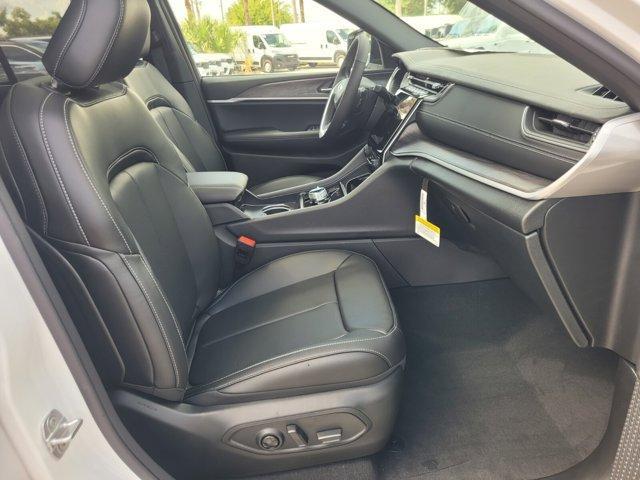 new 2025 Jeep Grand Cherokee car, priced at $46,315
