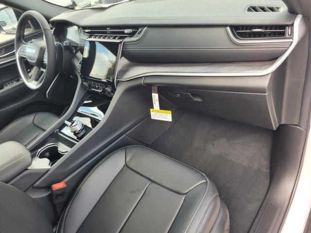 new 2025 Jeep Grand Cherokee car, priced at $46,315