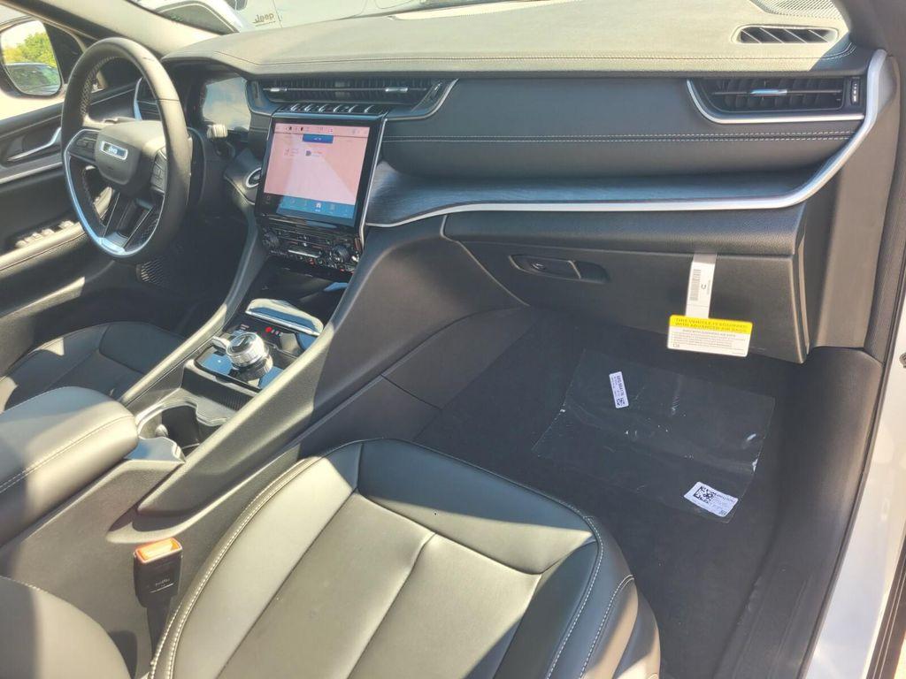 new 2025 Jeep Grand Cherokee L car, priced at $43,088