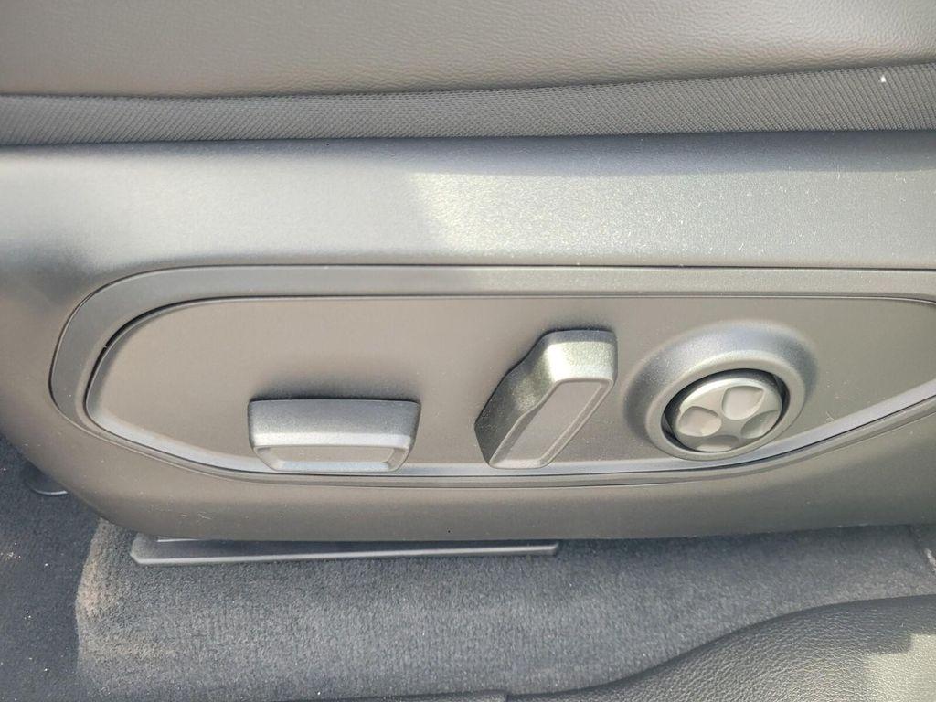 new 2025 Jeep Grand Cherokee car, priced at $40,663