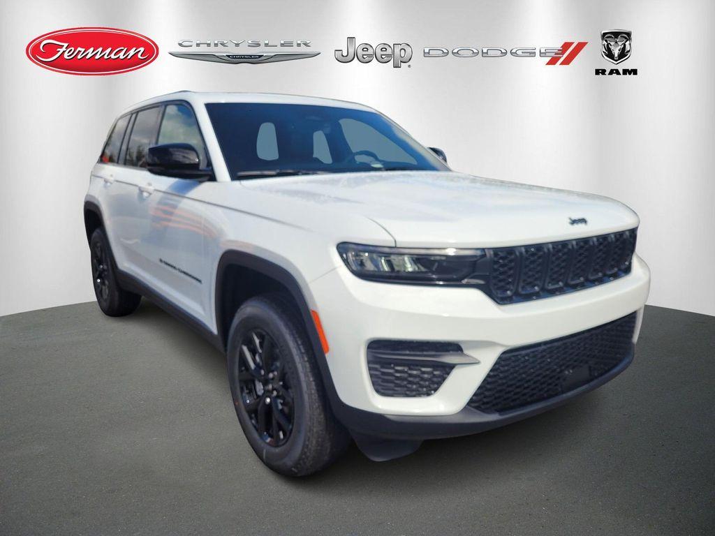 new 2025 Jeep Grand Cherokee car, priced at $40,663