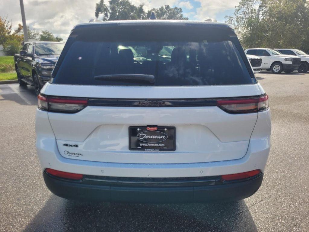 new 2025 Jeep Grand Cherokee car, priced at $40,663