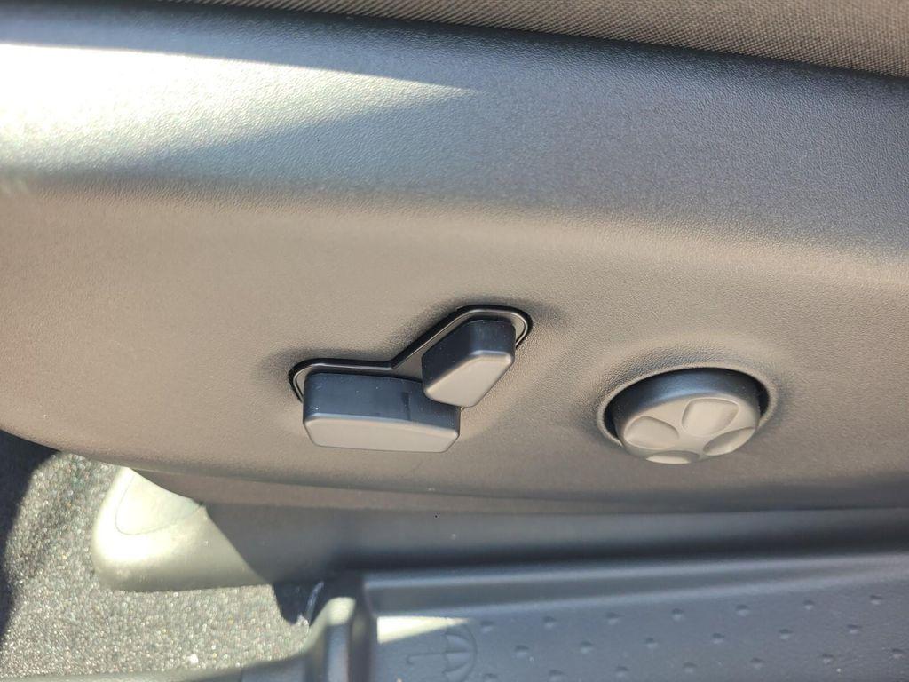 new 2025 Chrysler Pacifica car, priced at $36,096