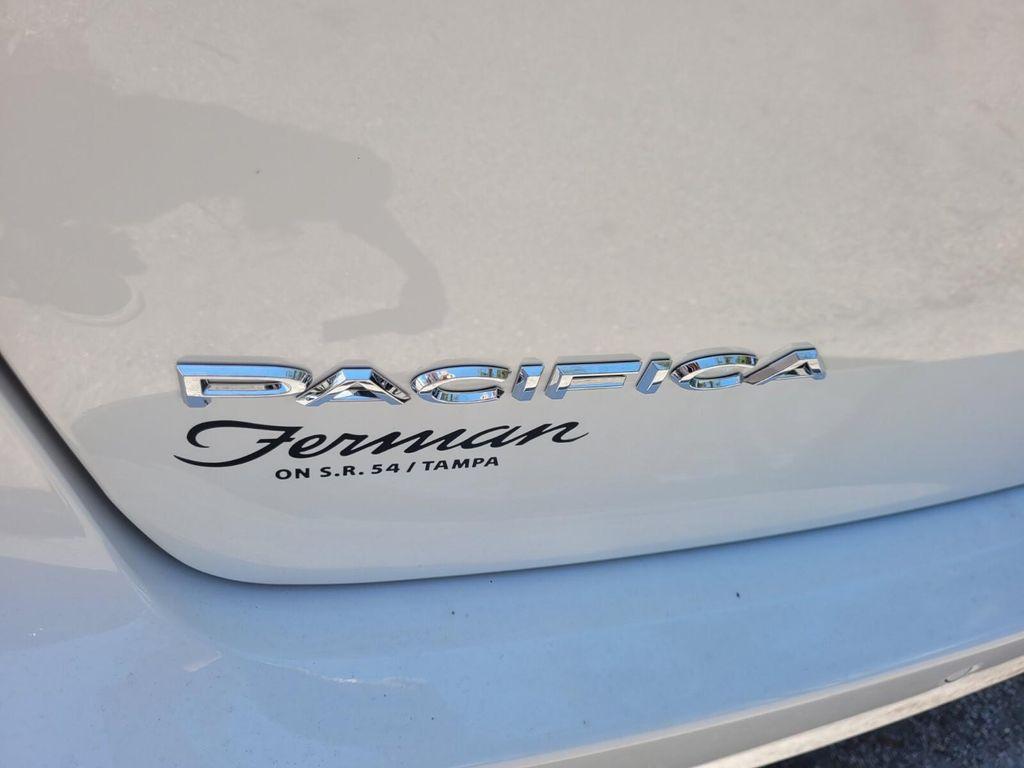 new 2025 Chrysler Pacifica car, priced at $36,096