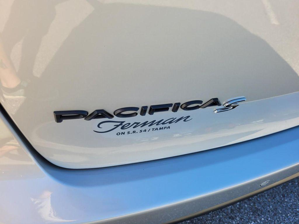 new 2026 Chrysler Pacifica car, priced at $42,417