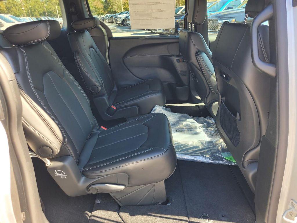 new 2026 Chrysler Pacifica car, priced at $42,417