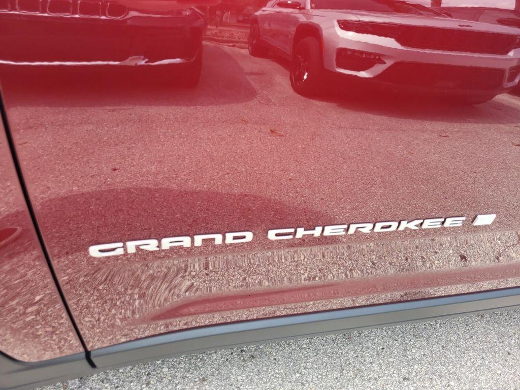 new 2025 Jeep Grand Cherokee car, priced at $41,944