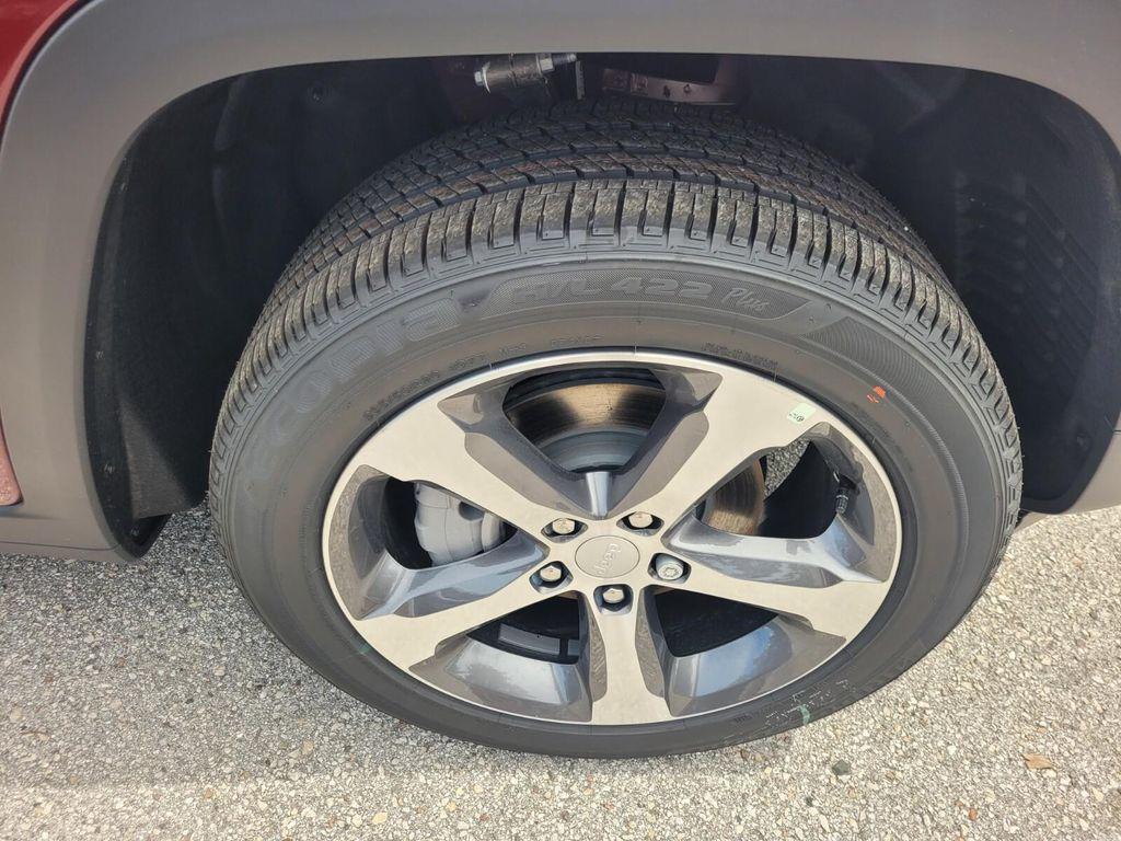 new 2025 Jeep Grand Cherokee car, priced at $41,944