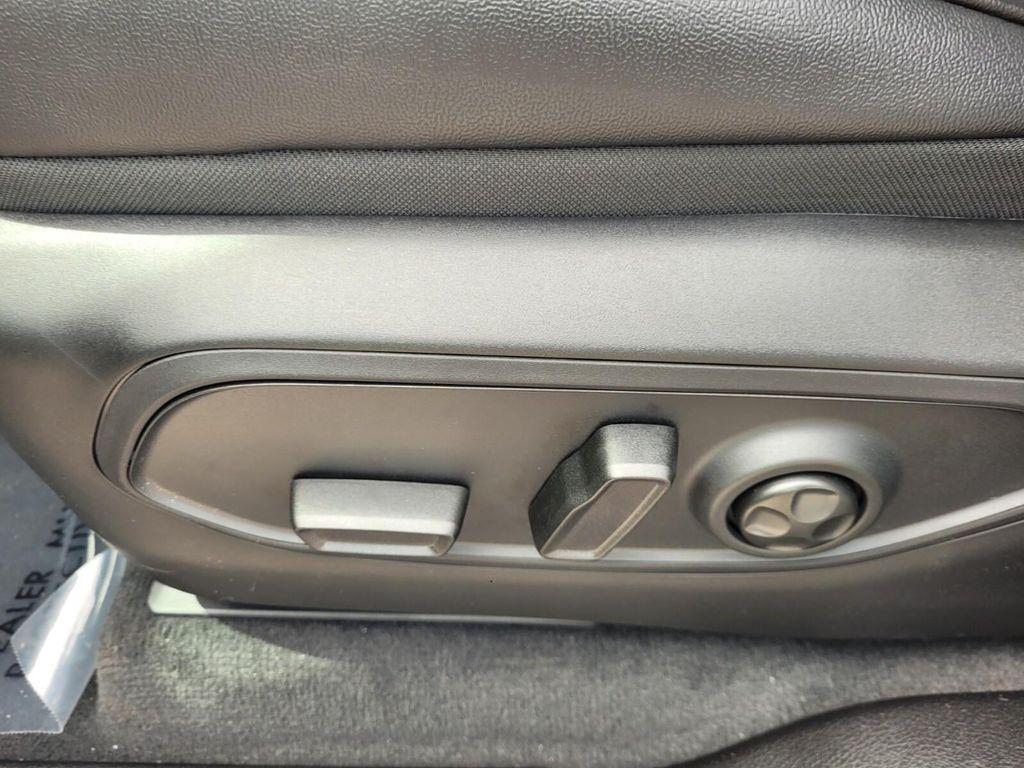 new 2025 Jeep Grand Cherokee car, priced at $41,944