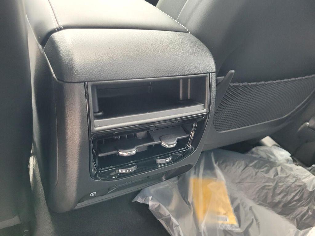 new 2025 Jeep Grand Cherokee car, priced at $41,944